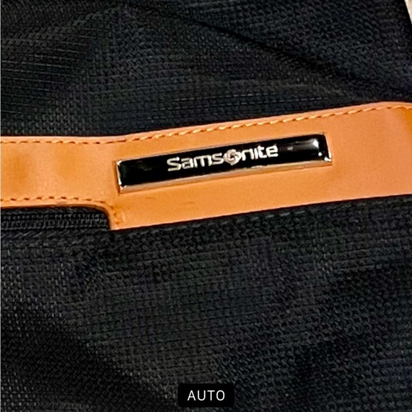 Samsonite Black and Tan Travel Bag - Picture 4 of 4